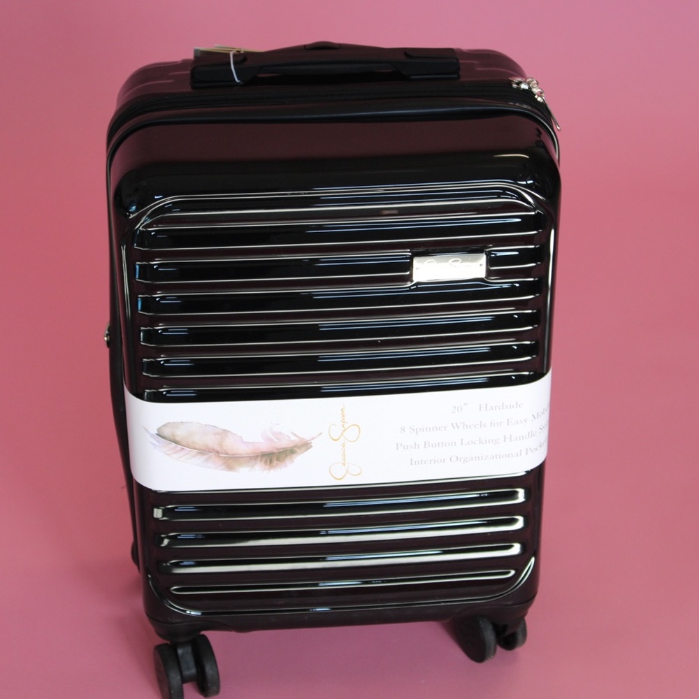 Jessica Simpson carry on brand new